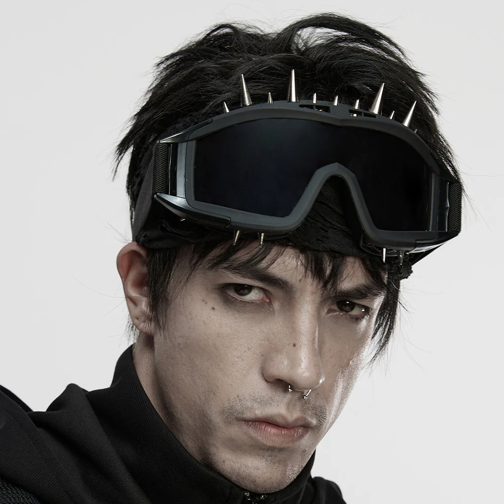 Cyberpunk metal headwear - Image 3