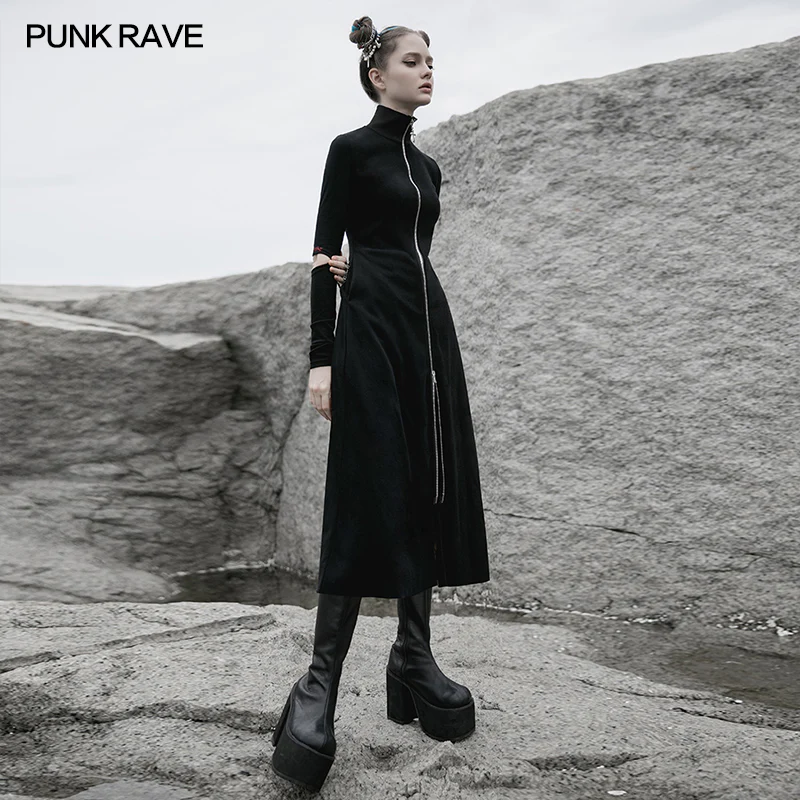 Knitted high-neck long coat