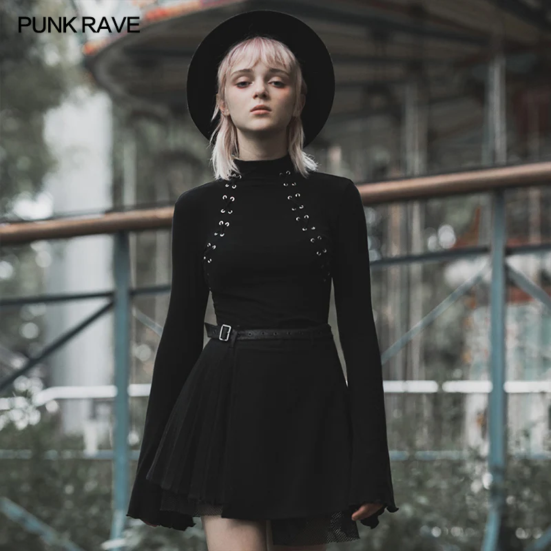 Light Gothic laced chest skinny T-shirt