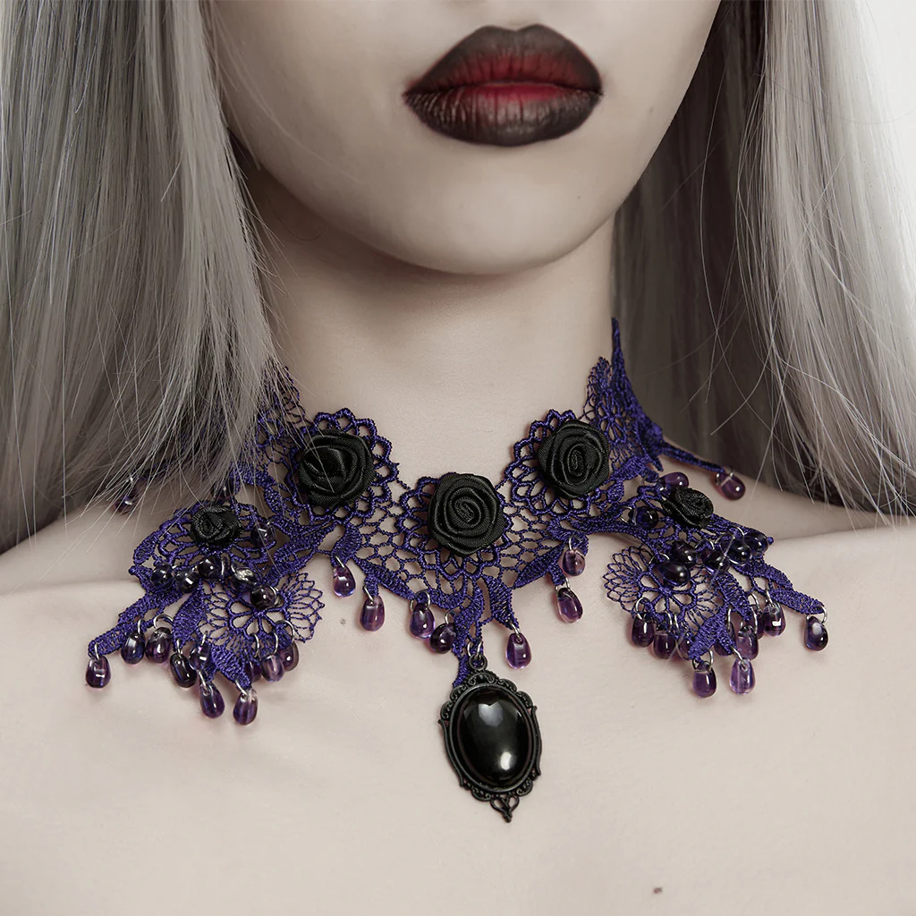 Noble Rose Lace Goth Necklace - Image 2